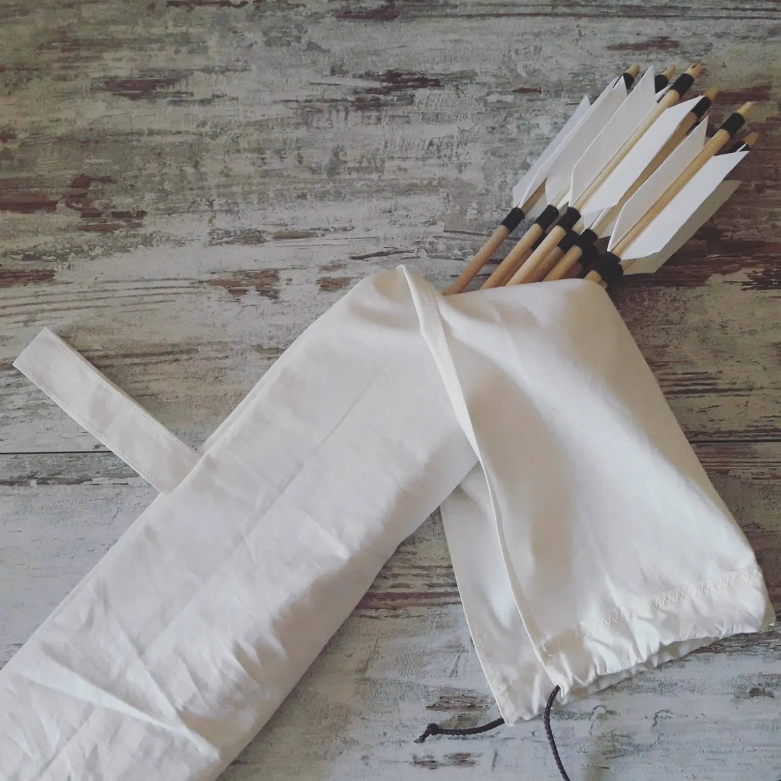 Cotton Medieval Archer Quiver: Belt Loop, Feather Protection
